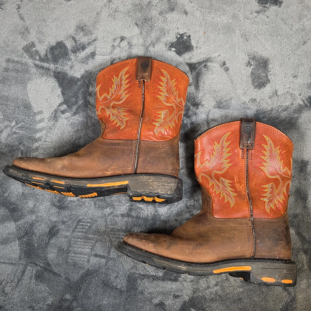 Ariat Kid’s Workhog Wide Square Toe Boot Youth Size 4.5- Dark Earth 10007837